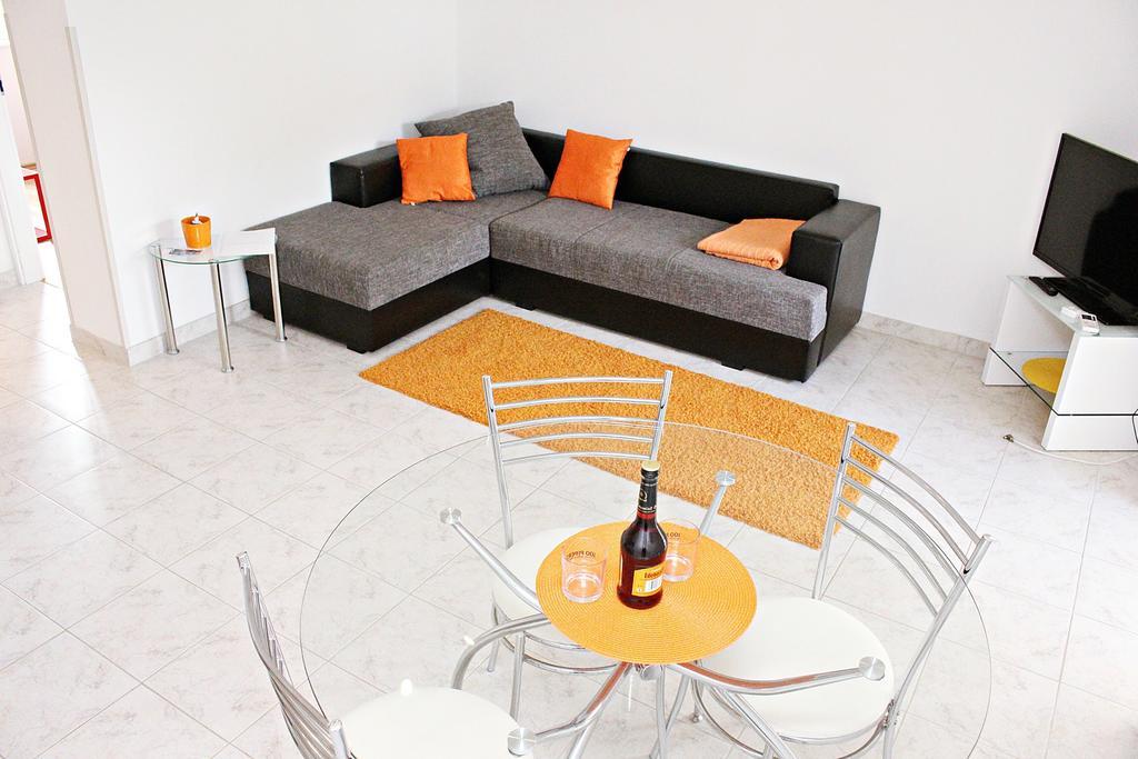 Apartment Ada Zara Esterno foto